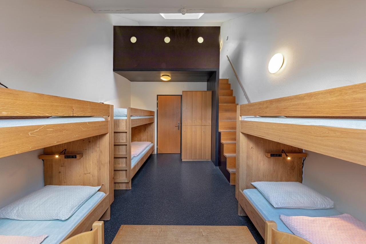 Baden Youth Hostel Экстерьер фото